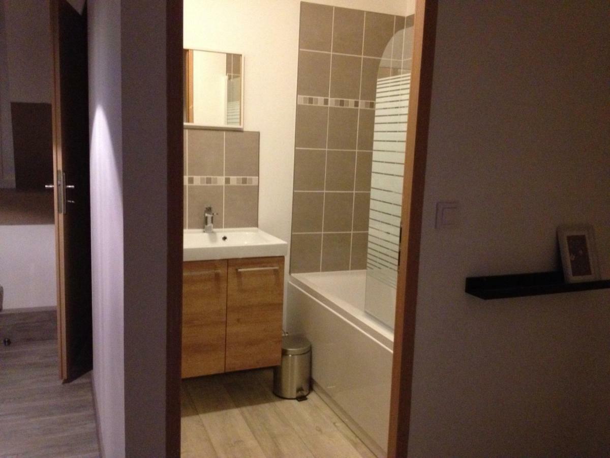 Appartement Neo - Sleep In Valenciennes Eksteriør bilde